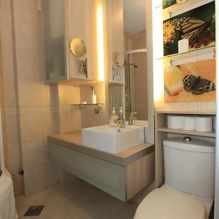 Base Apartment