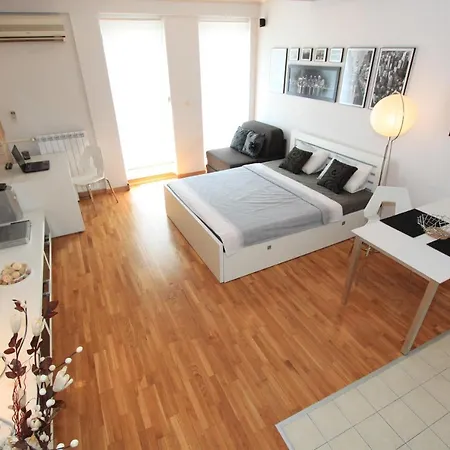 Apartment Base *
